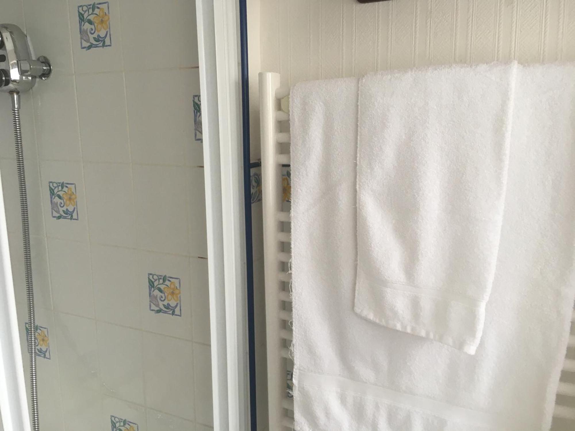 Grove House Guest House Телфорд Номер фото