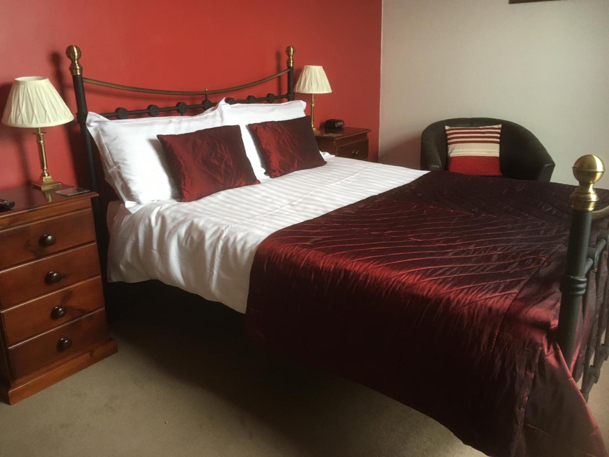 Grove House Guest House Телфорд Экстерьер фото